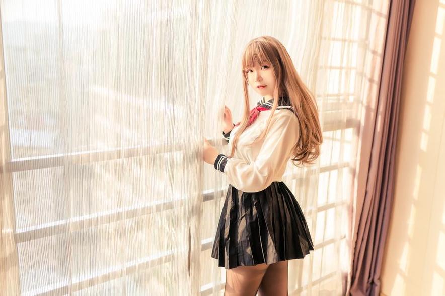 青涩少女的美妙时刻：Yoko宅夏水手服黑美图