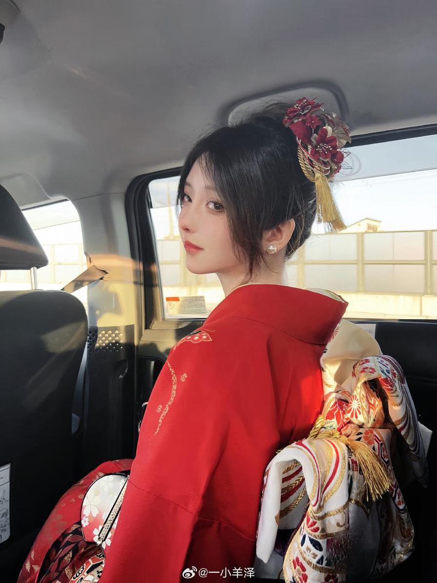一小央泽恶魔的糖果：迷人摄影照片，清新自然风格惹人心醉