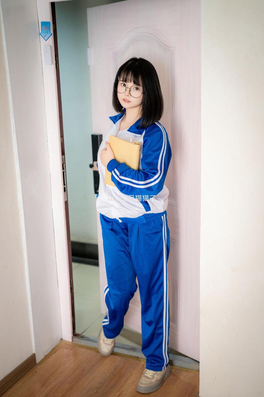 欢迎来领七月喵子免费图包，容纳你的小心思