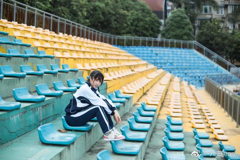 美不胜收的精选照片！九曲jean大凤机车cos魅力无限