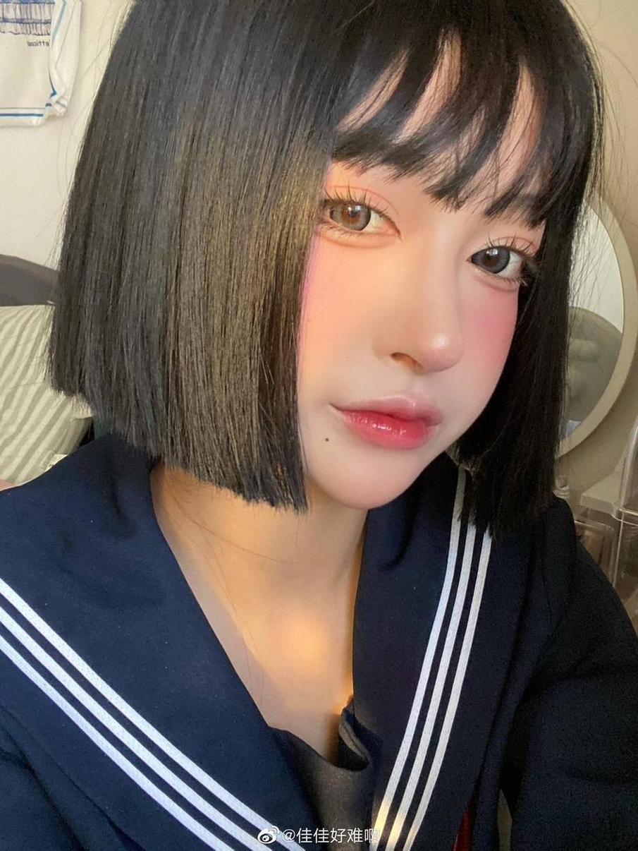 真·佳佳好难啊私房素材：绝美cos作品集