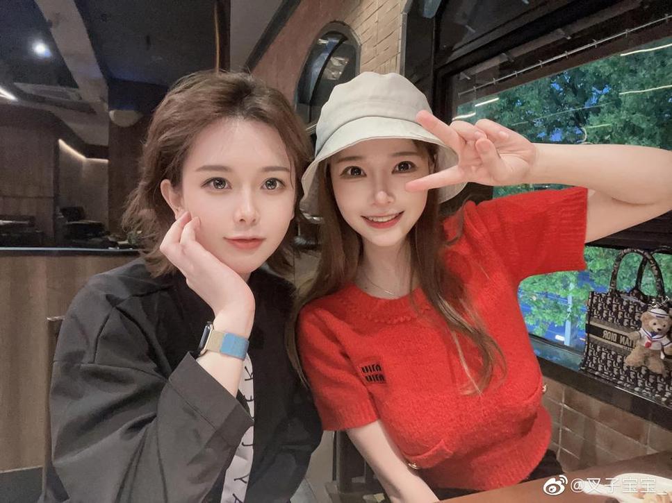 缤纷美图，一网打尽：【叉子宝宝微博超话】图片精选