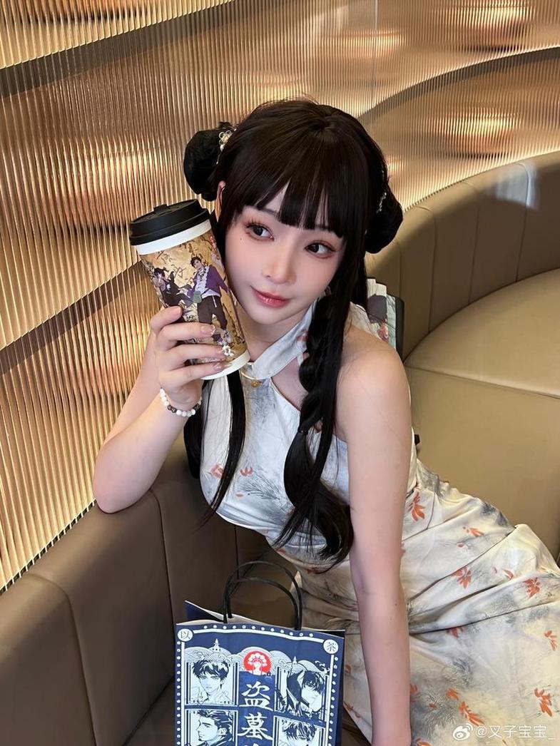 照片中的叉子宝宝cos图片完美呈现