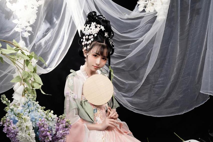 喵小吉作品集如梦令免费在线，花式cosplay奇迹拍摄照片