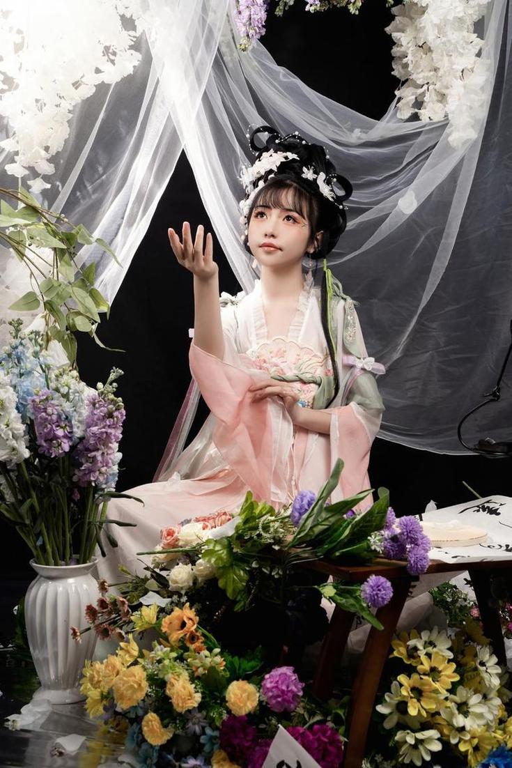 摄影大师分享喵小吉花絮资源高清照片