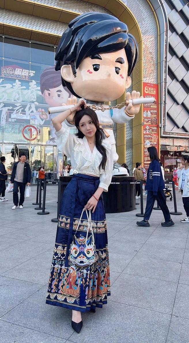 小女巫露娜为啥没了？原图和摄影都在这里