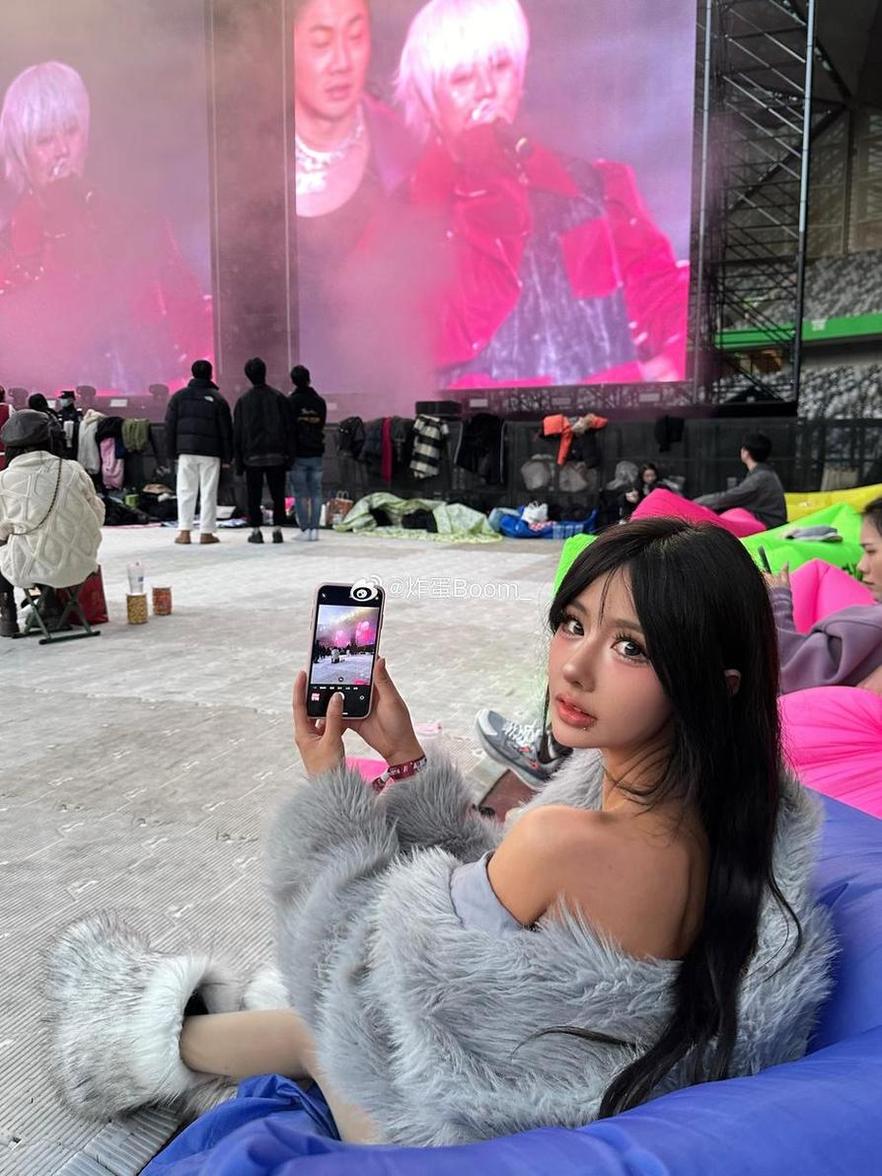 您的蛋蛋小蓝鸟的cos合集：欧美风格妆容特辑