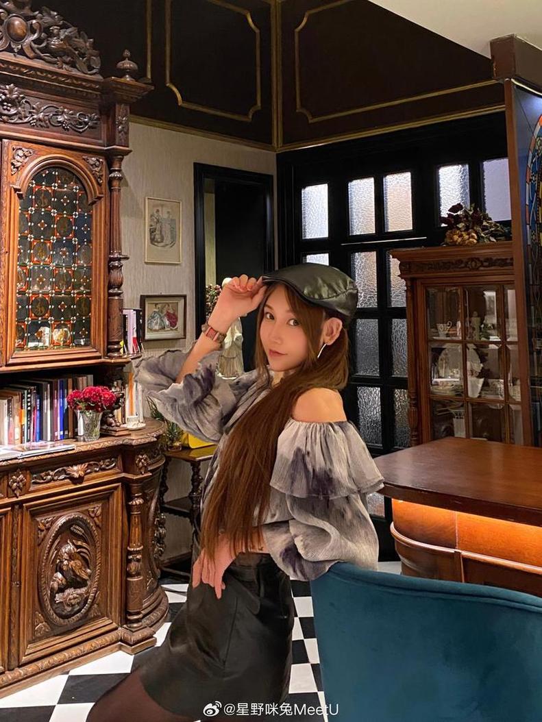 柔美而神秘的星野咪兔meetu照片，诠释艺术之美