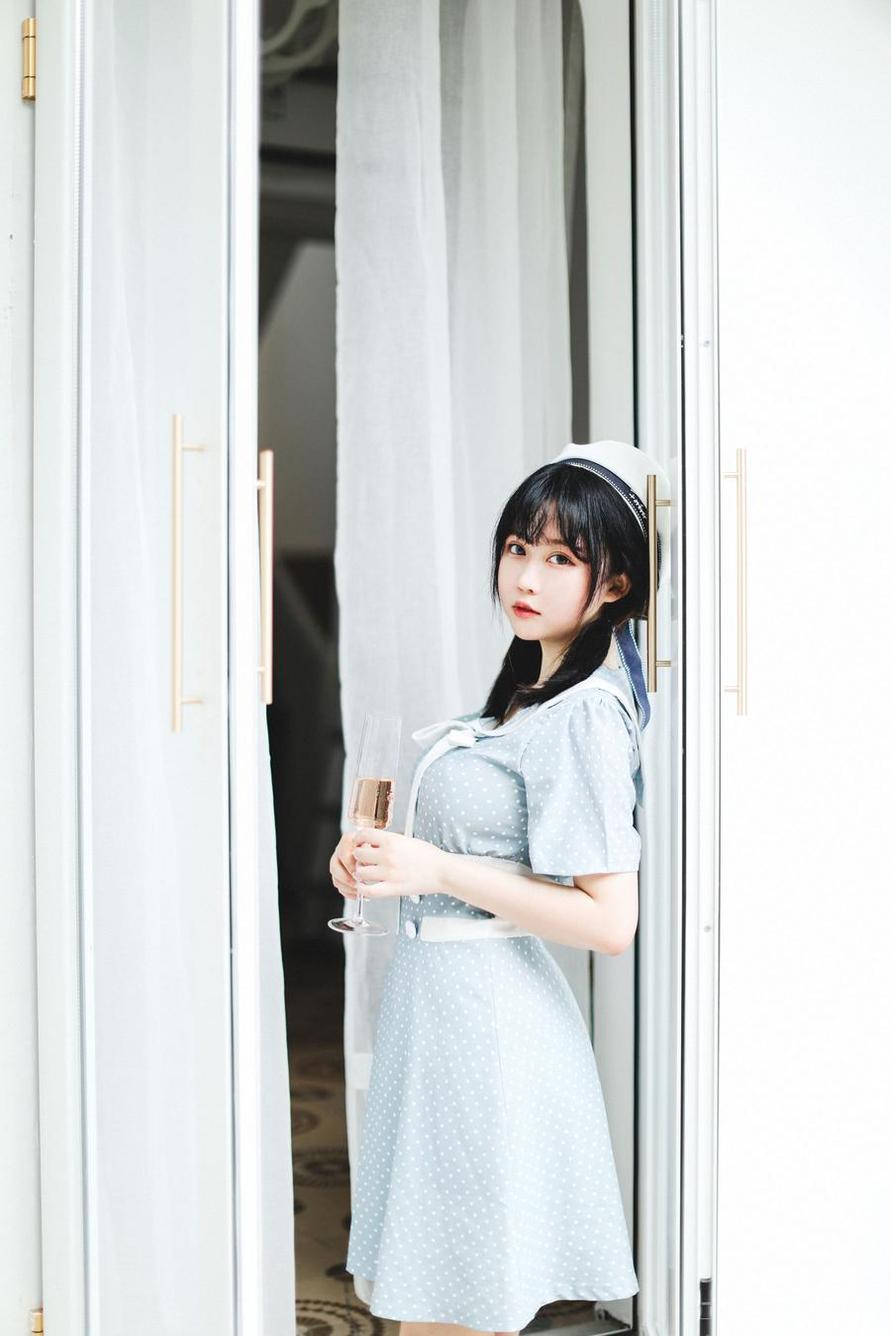 是依酱吖璀璨微博：海量美图，带你开启视觉盛宴