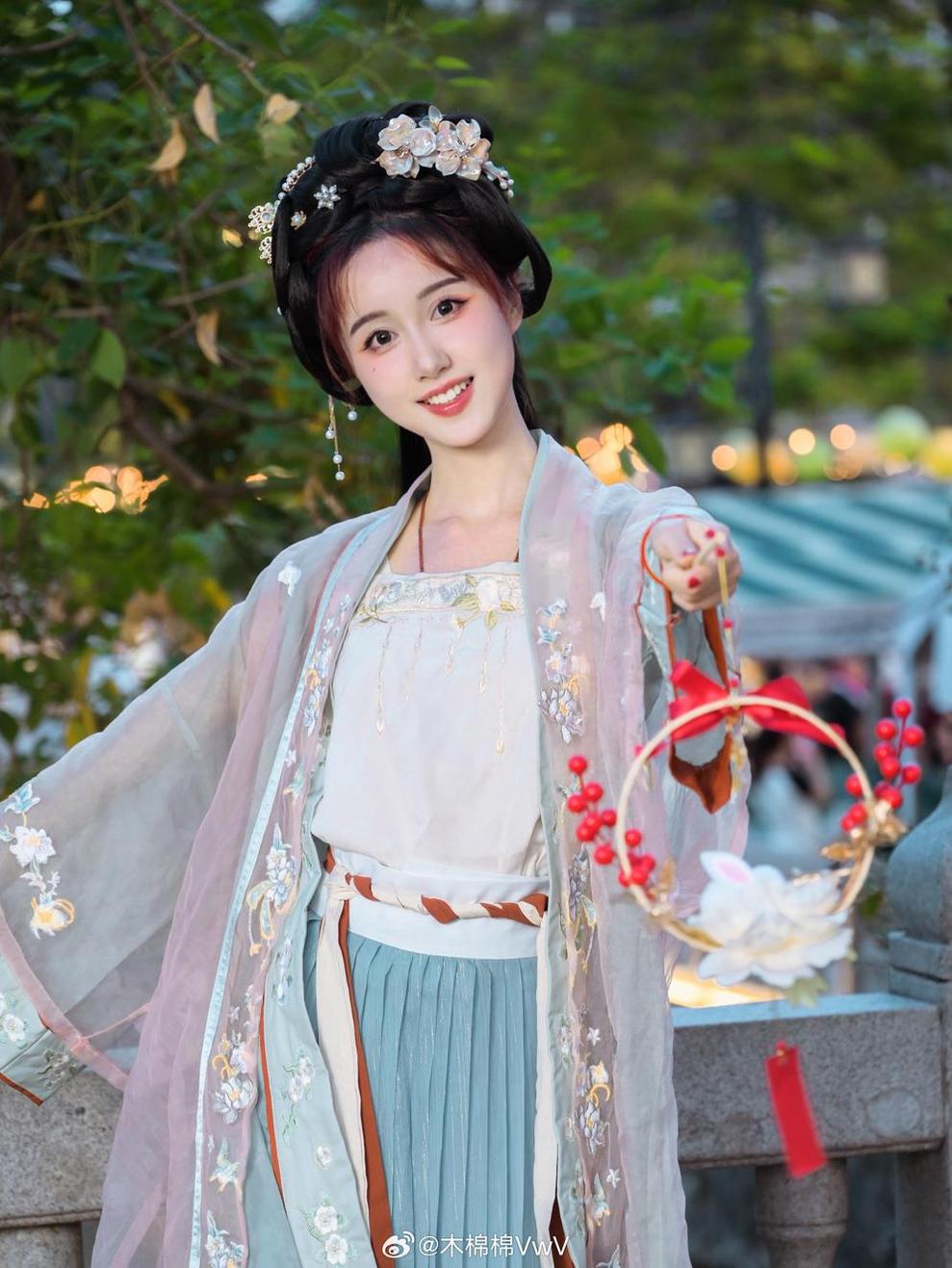 木绵绵owo双马尾jk的新作品，带来全新的视觉盛宴。