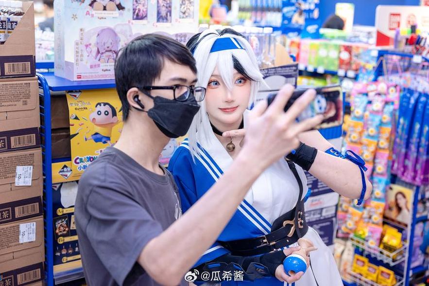 瓜希酱冲鸭的照片，叫人心驰神往。
