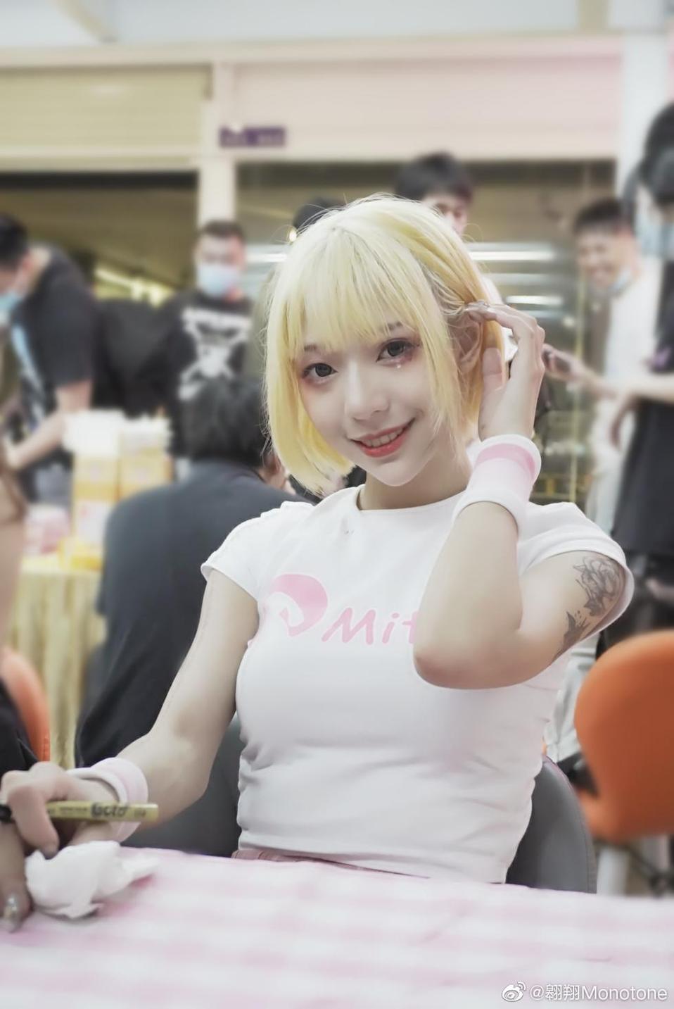 这组舞小喵cos玉藻前舞娘不知火的照片代表了京都动画的水平。
