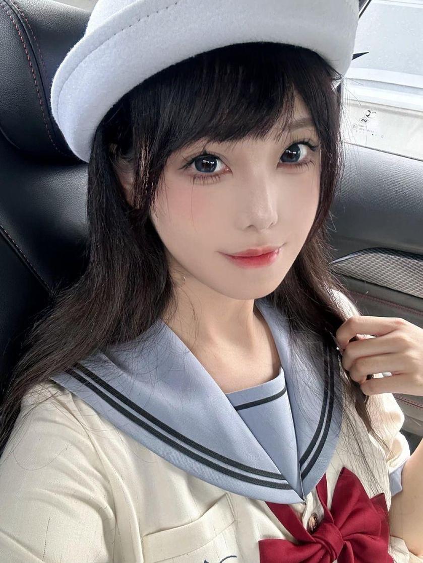 蜜汁猫裘奶牛的美图图包，让你的壁纸升级到cos大佬级别。