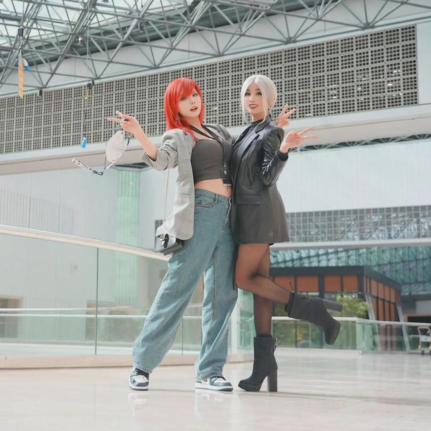 螺旋猫cos黑猫ps图，美丽的cosplay照片，温暖你的心