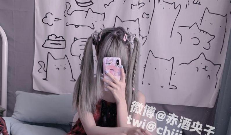 赤酒姬cos作品：以美丽之名，破罐破摔