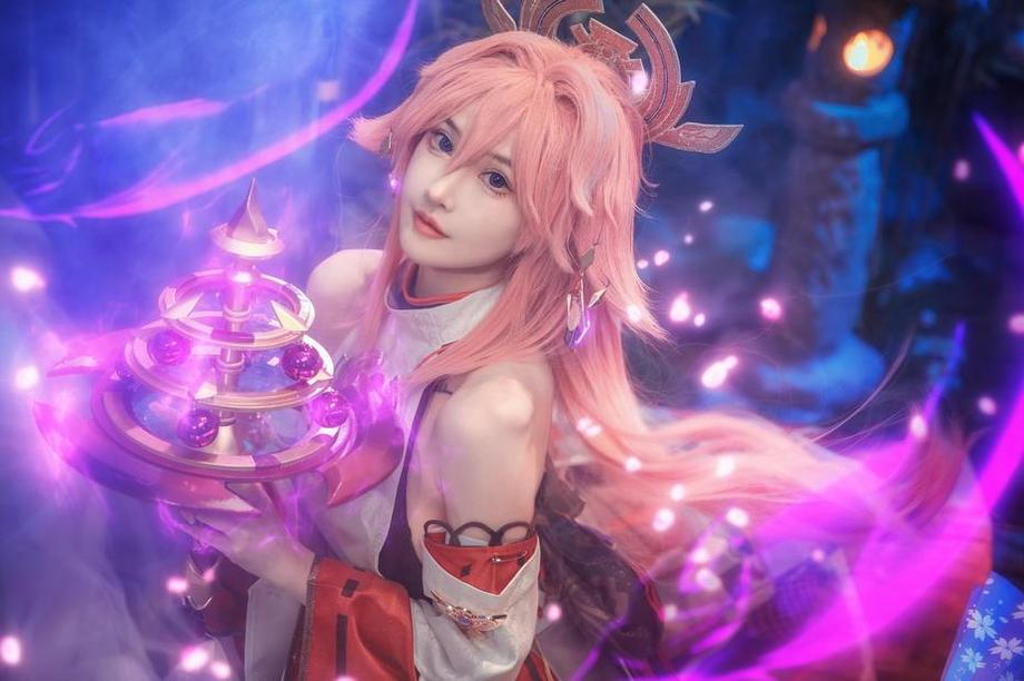 广受好评的露儿大魔王cos女娲美图集锦，尽在此处