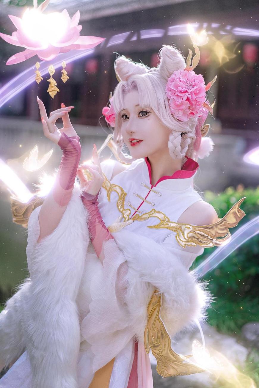 感受有趣的露儿大魔王cos貂蝉赏析，一起欣赏吧