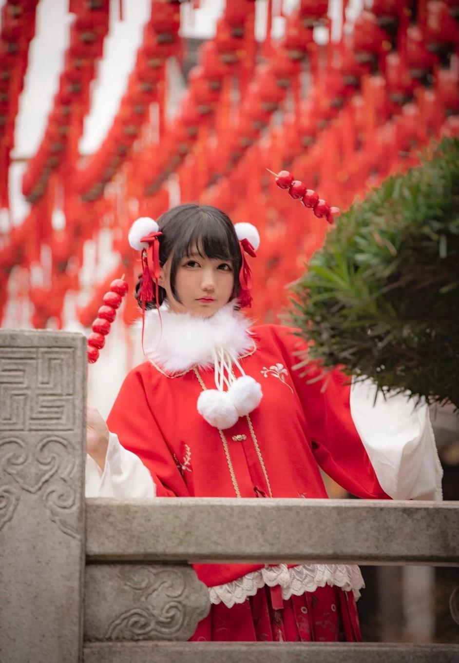 美照分享，魔物喵少女娃娃机coser的cosplay魅力让你心动不已