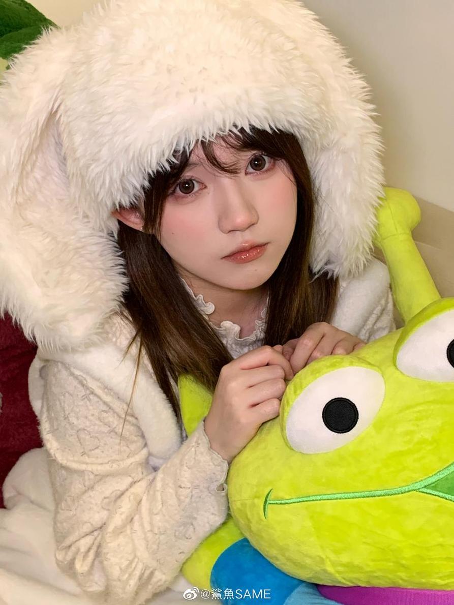 鲨鱼same少女前线gif，尽显炽热战场的背后美景